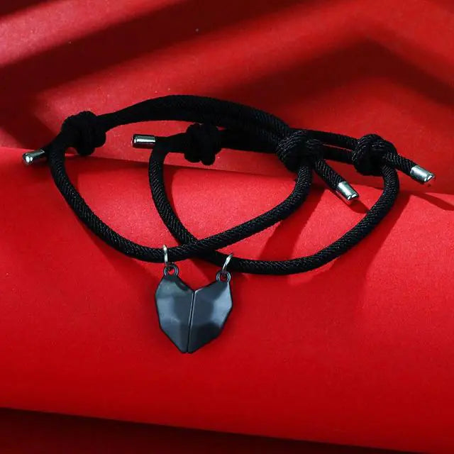 Love link Magnetic Couple Necklace Set