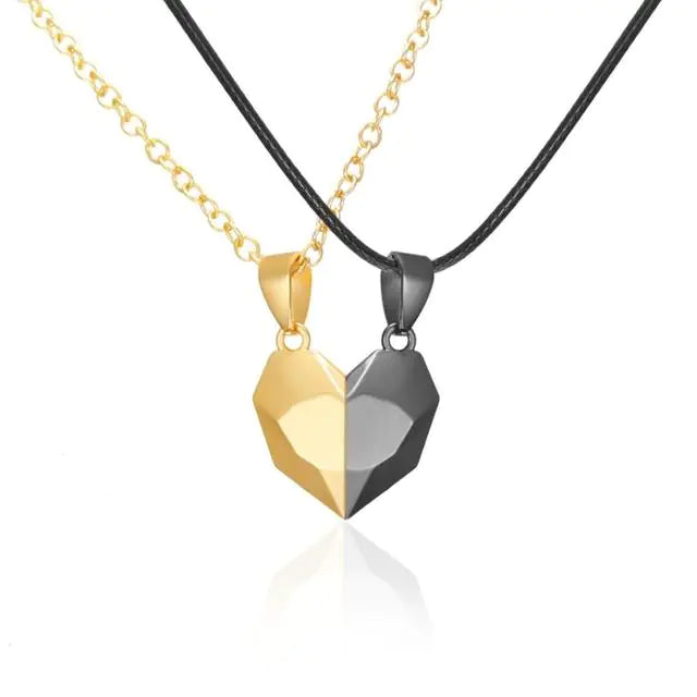 Love link Magnetic Couple Necklace Set